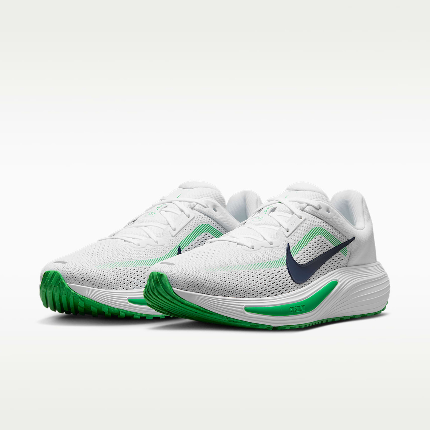 Nike Quest 7 Straßenlaufschuhe (Herren) – Weiß/Green Spark/Midnight Navy