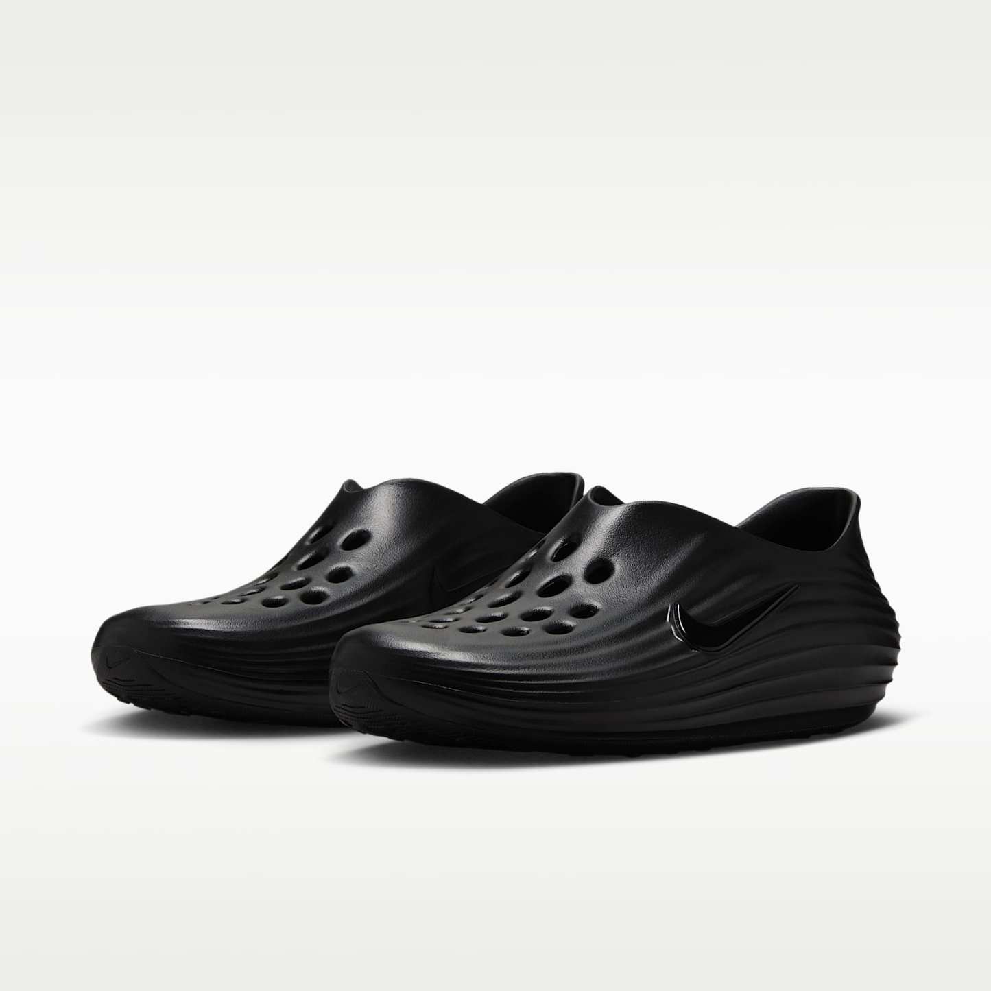 Nike ReactX Rejuven8 Schuh (Herren) – Schwarz/Schwarz/Schwarz