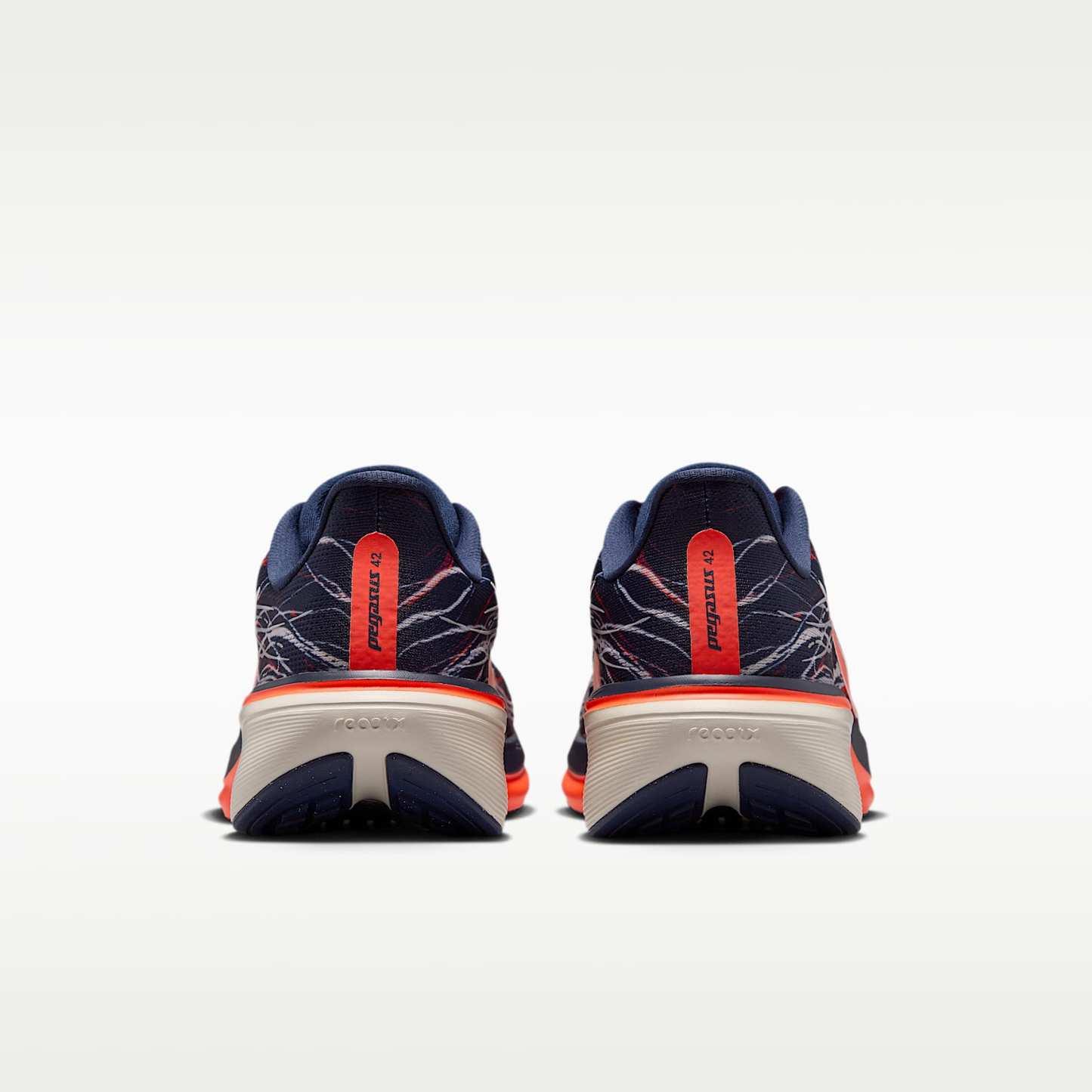 Nike Pegasus 42 Straßenlaufschuh (Herren) – Obsidian/Light Bone/Bright Crimson/Dynamic Yellow