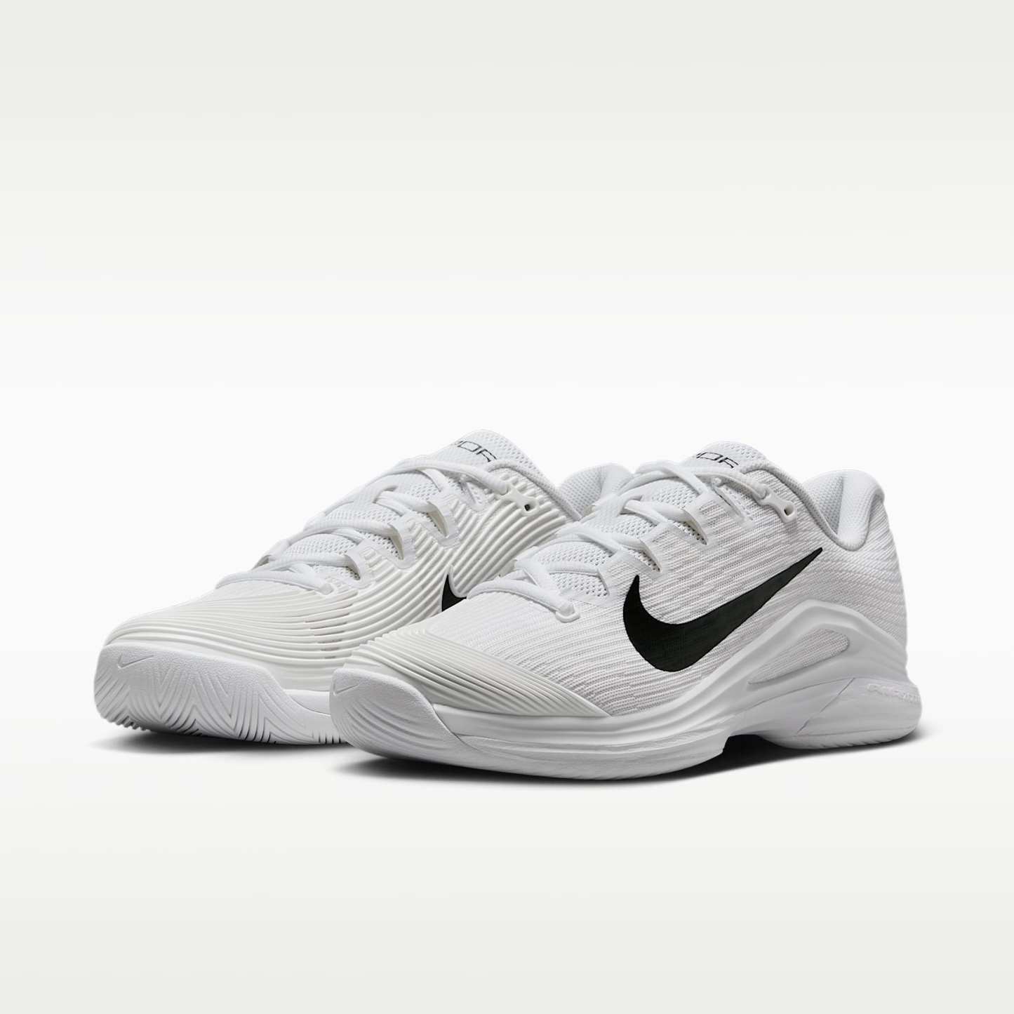 Nike Vapor 12 Tennisschuh für Hartplätze (Damen) – Weiß/Summit White/Schwarz