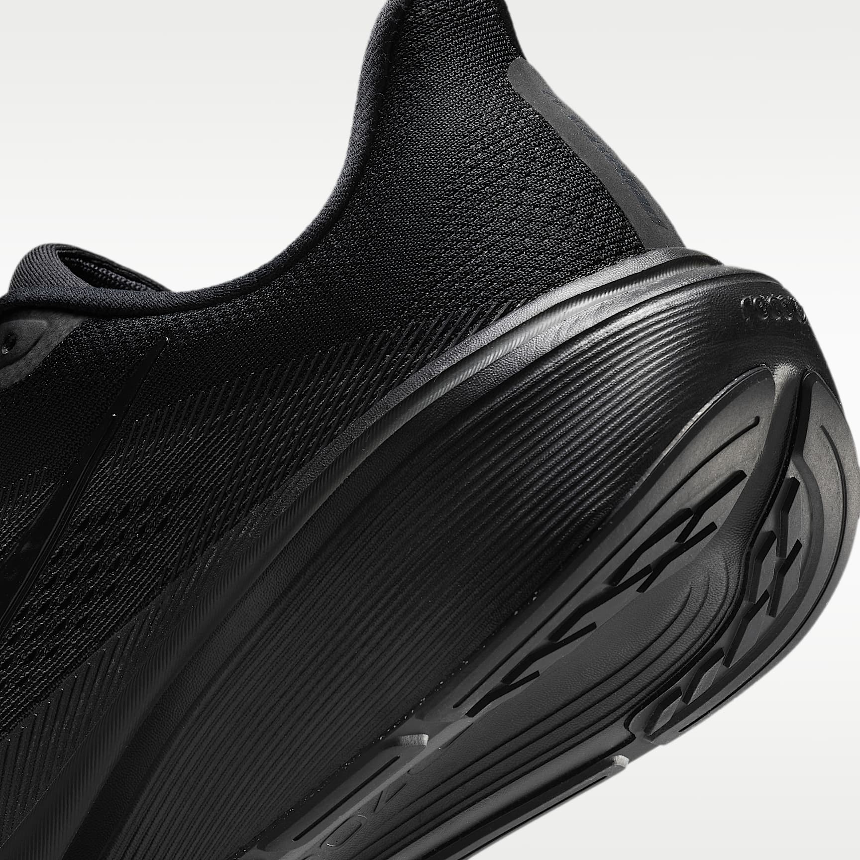 Nike Pegasus 42 Straßenlaufschuh (Herren) – Schwarz/Anthracite/Schwarz