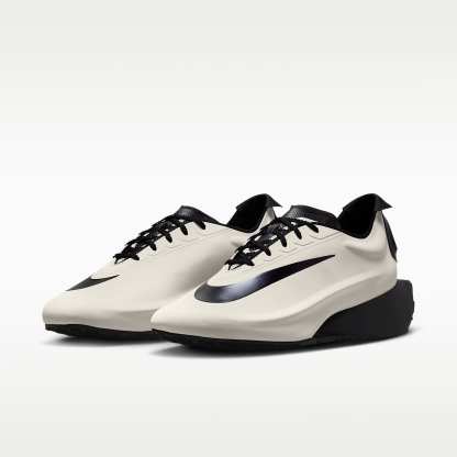 Nike First Sight Noir Schuh (Damen) – Light Bone/Metallic Dark Grey/Schwarz