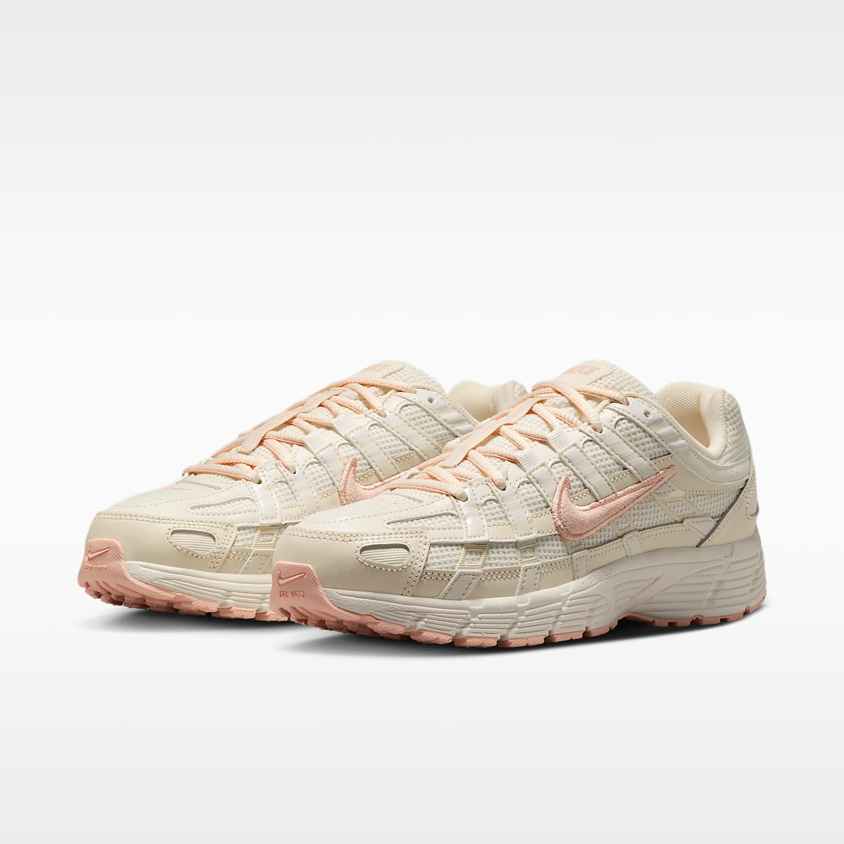 Nike P-6000 Schuh (Damen) – Sail/Soft Pearl/Arctic Orange