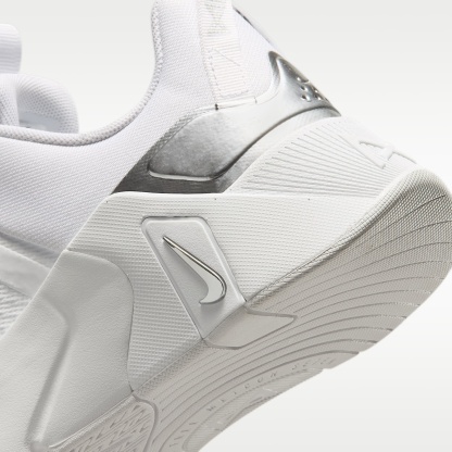 Nike Free Metcon 7 Trainingsschuhe (Damen) – Weiß/Weiß/Metallic Silver