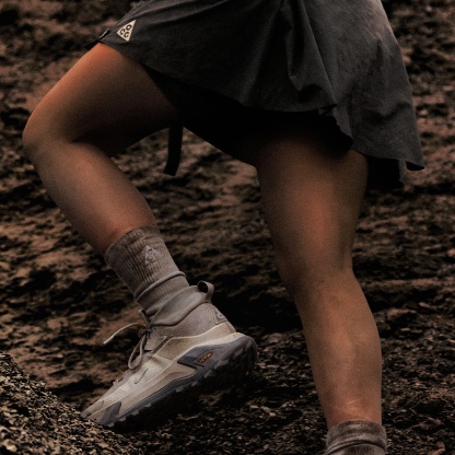 ACG Zegama Hike Wanderschuh (Damen) – Cream II/Light Orewood Brown/Cave Stone/Cream II