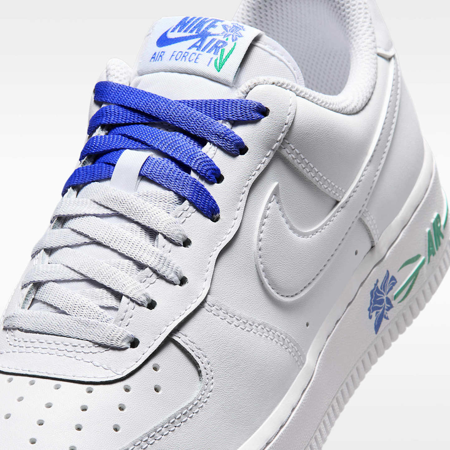Nike Air Force 1 '07 SE Damenschuh – Weiß/Persian Violet/Stadium Green/Weiß