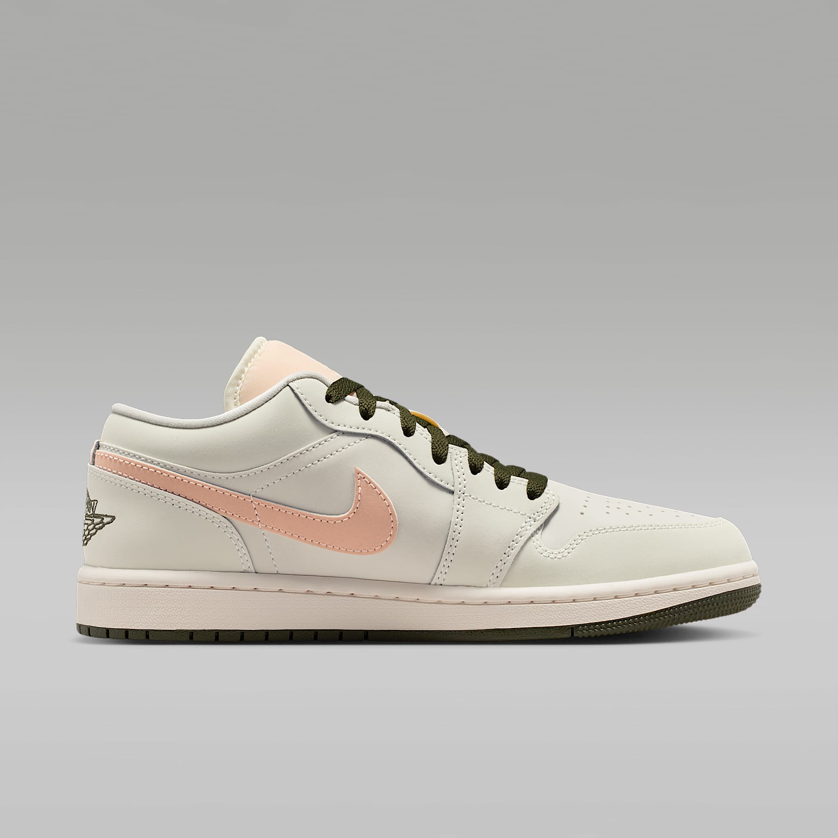 Air Jordan 1 Low Damenschuh – Sail/Crimson Tint/Cargo Khaki