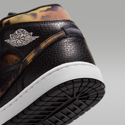 Air Jordan 1 Mid SE Schuh (Damen) – Schwarz/Velvet Brown/Chalk