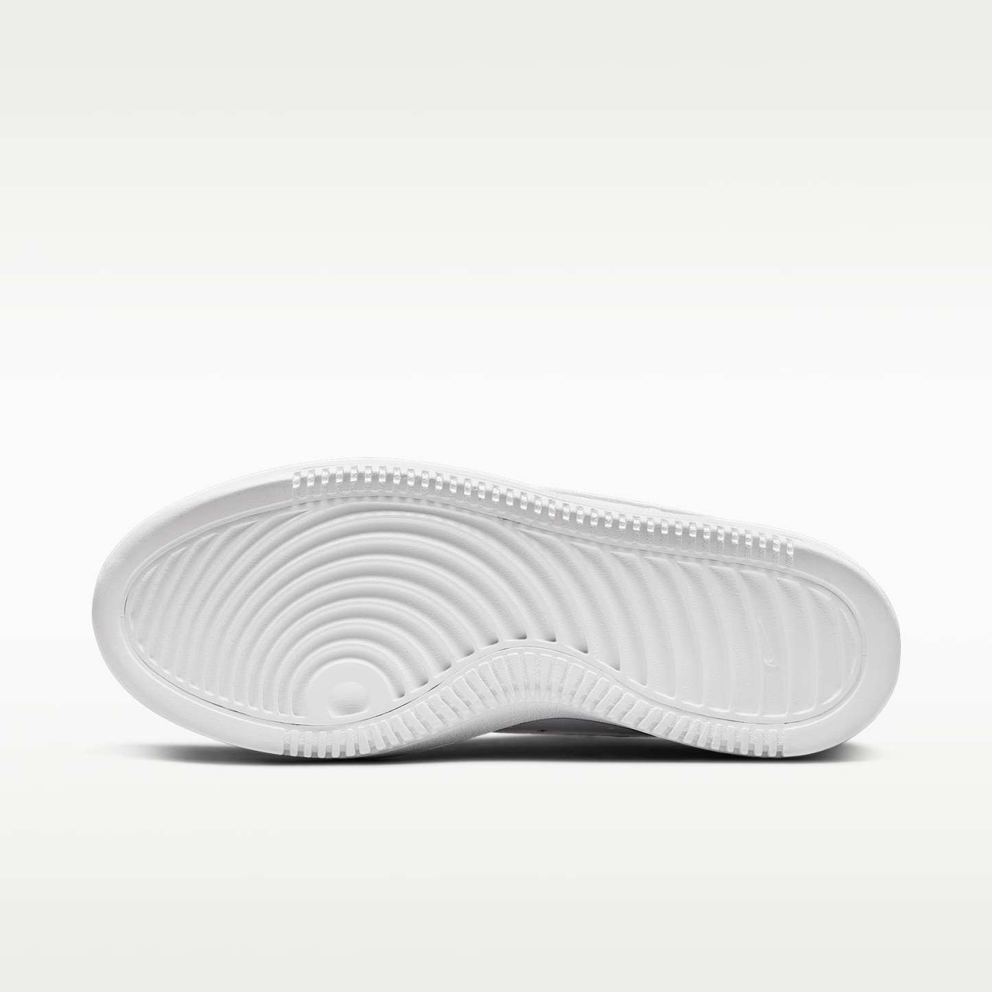 Nike Court Vision Alta Schuh (Damen) – Weiß/Weiß/Weiß