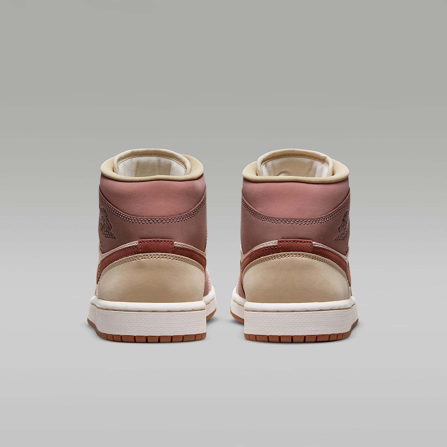 Air Jordan 1 Mid SE Damenschuh – Barely Orange/Pale Ivory/Smokey Mauve/Dark Pony