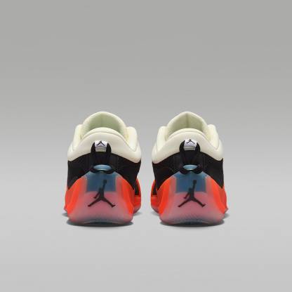 Jordan Heir Series 2 "Oh Sheila" Basketballschuh – Schwarz/Metallic Gold/Total Orange/Coconut Milk