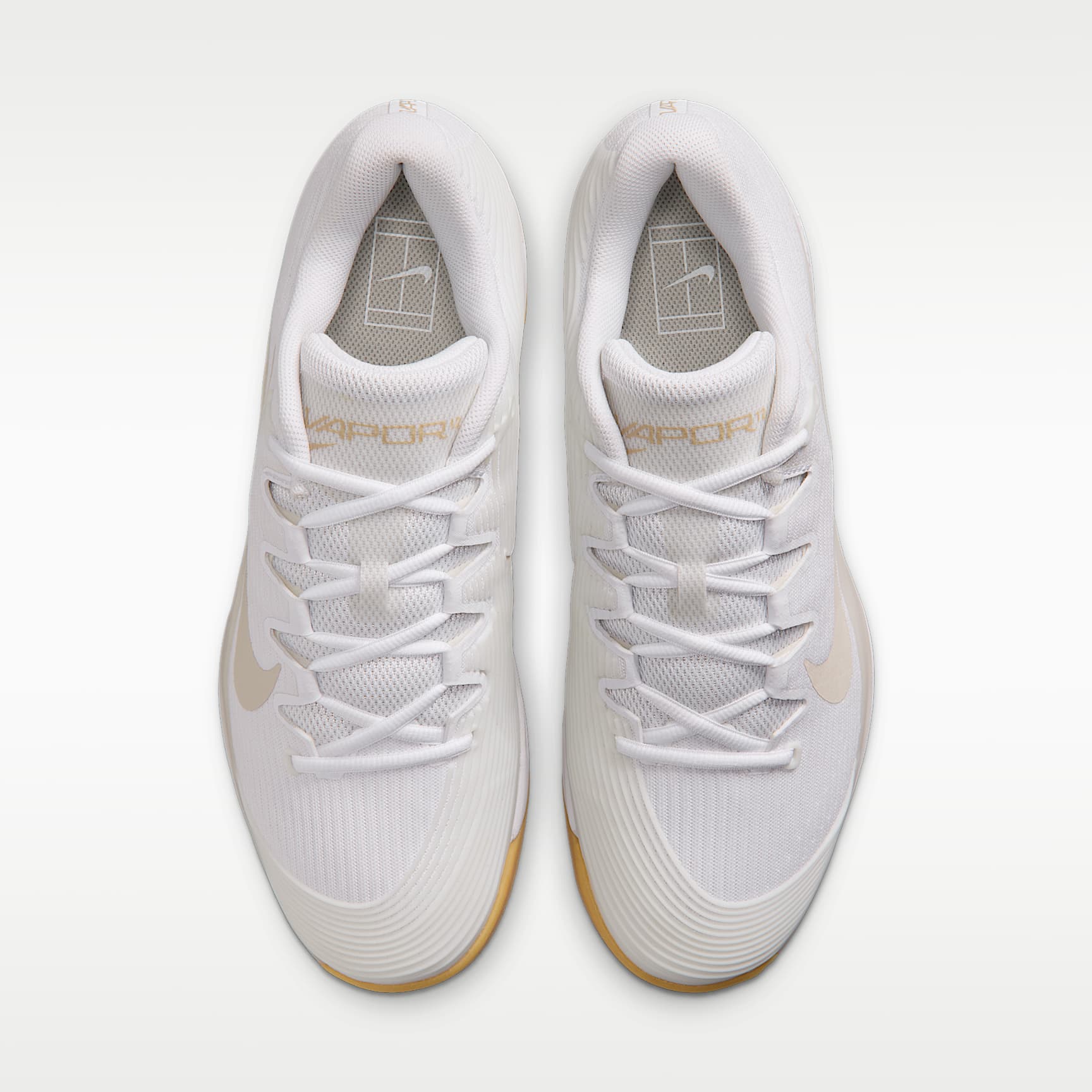 Nike Vapor 12 Tennisschuh für Hartplätze (Herren) – Weiß/Summit White/Linen/Light Orewood Brown