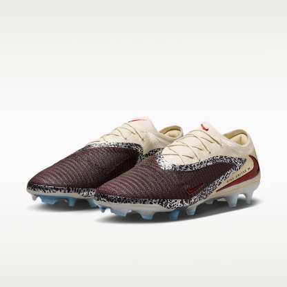 Nike United Phantom 6 Low Elite Fußballschuh für normalen Rasen – Burgundy Crush/Fossil/University Red