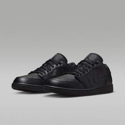 Air Jordan 1 Low Herrenschuh – Schwarz/Schwarz/Schwarz
