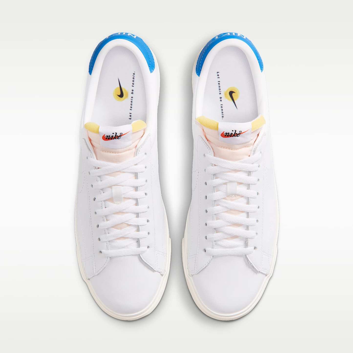 Nike Tennis Classic Schuh (Herren) – Weiß/Light Photo Blue/Team Orange/Weiß