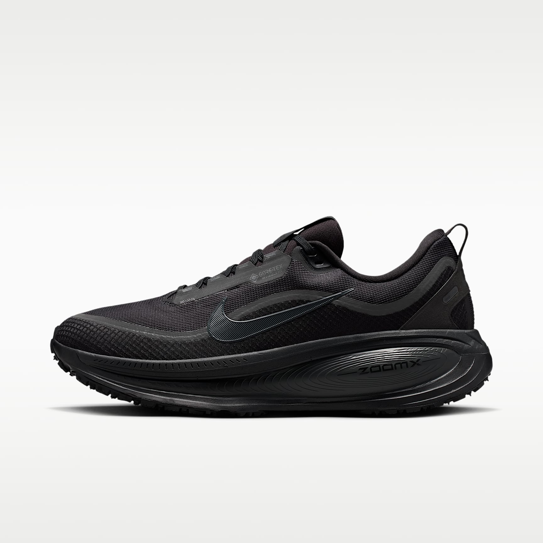 Nike Vomero 18 GORE-TEX wasserdichter Straßenlaufschuh mit reflektierenden Akzenten (Herren) – Schwarz/Anthracite