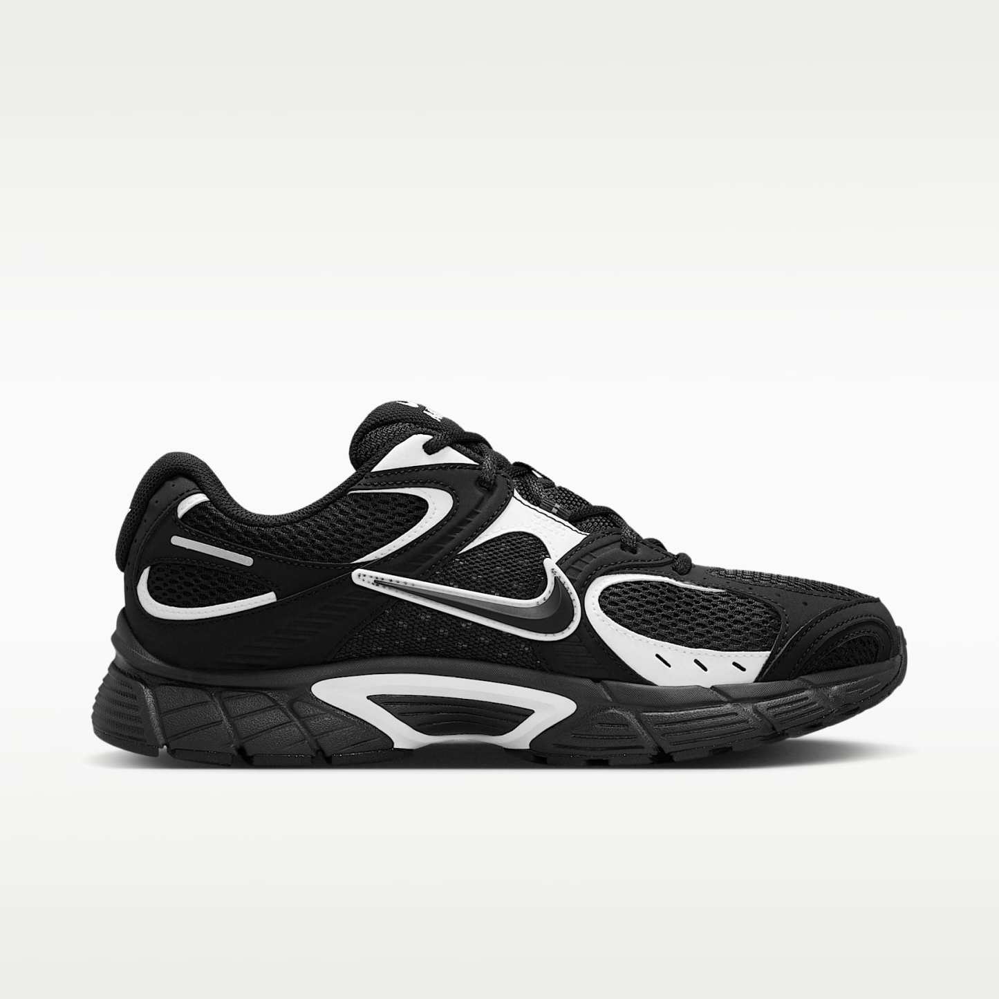 Nike V5 RNR Schuh (Herren) – Schwarz/Weiß/Schwarz
