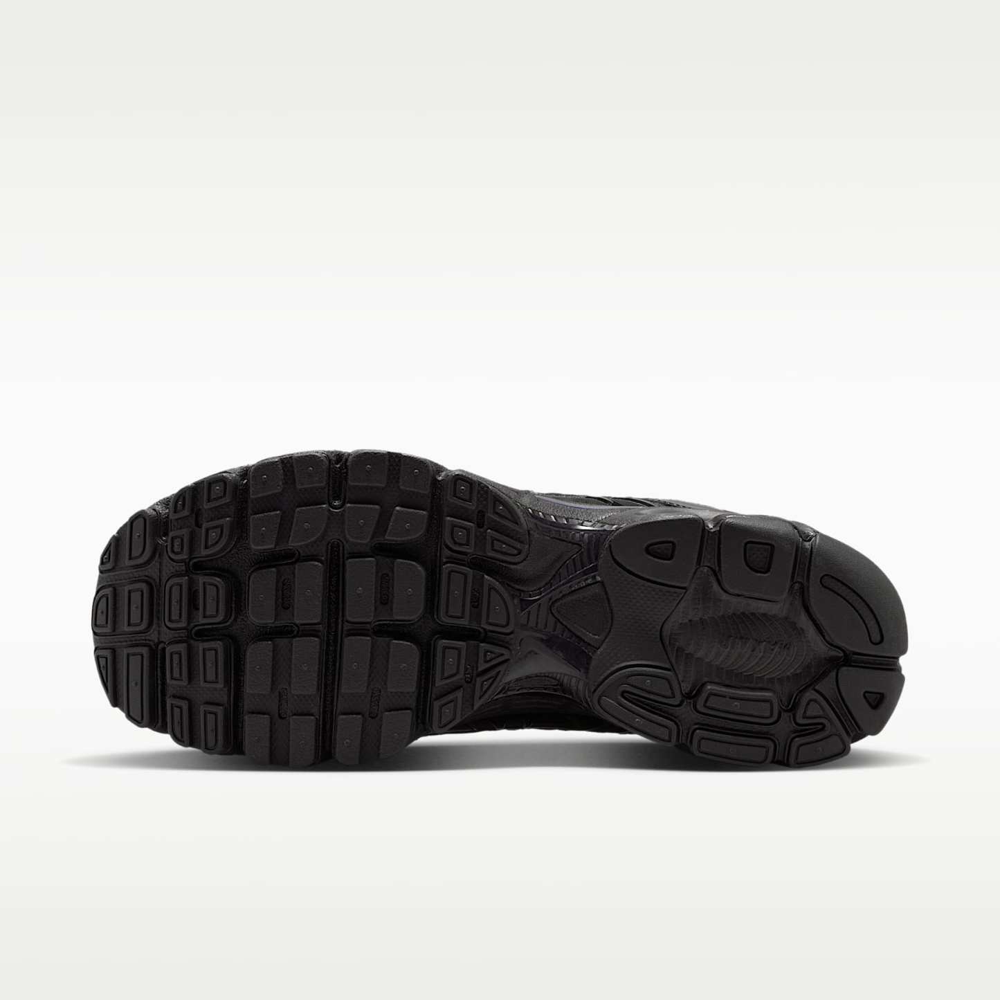 Nike Air Max Moto 2K Schuh mit reflektierenden Akzenten (Damen) – Schwarz/Iron Grey/Metallic Silver/Schwarz