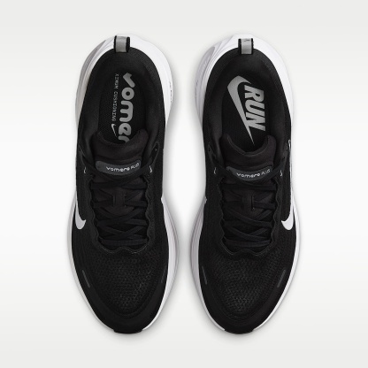 Nike Vomero Plus Straßenlaufschuh (Herren) – Schwarz/Cool Grey/Metallic Dark Grey/Weiß