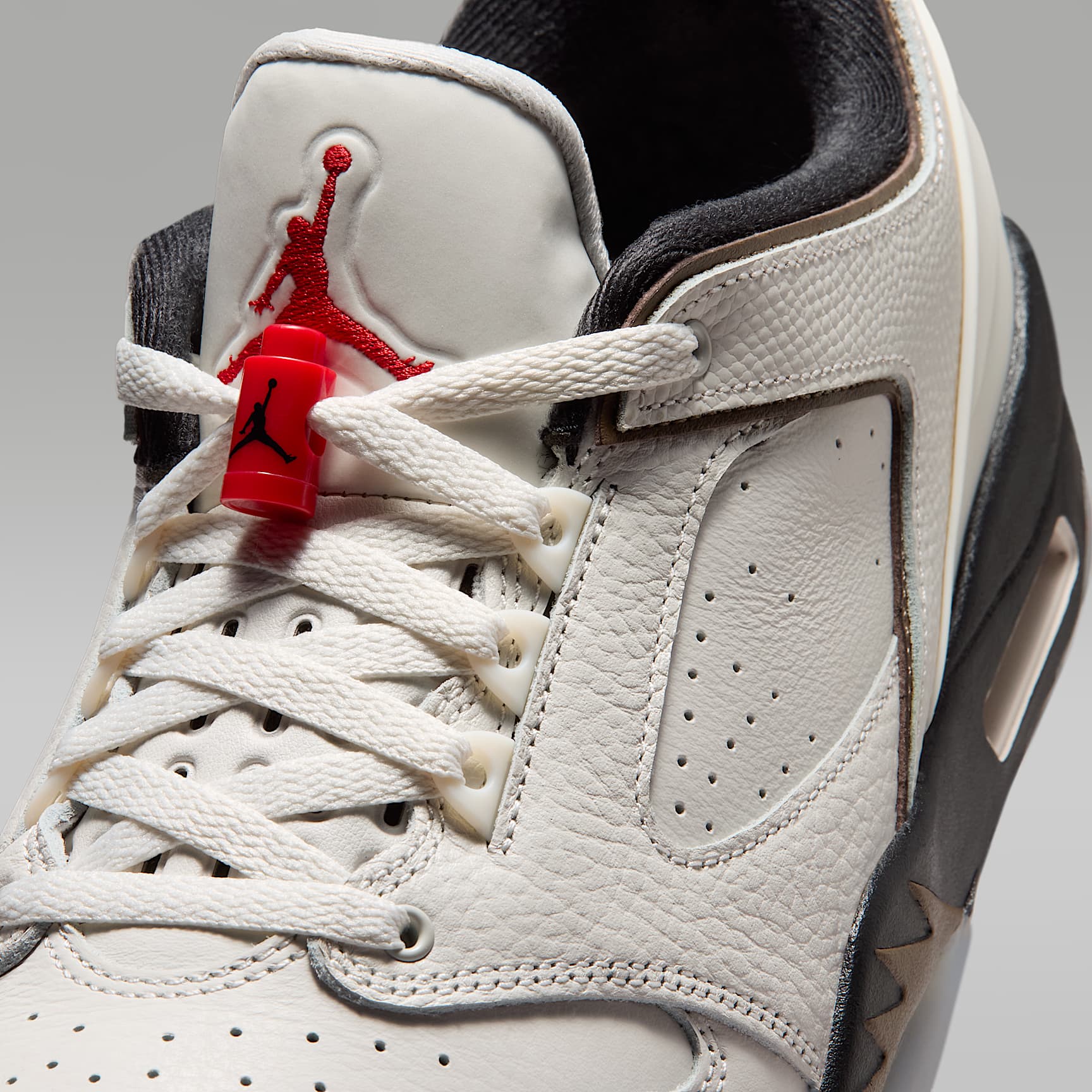 Jordan Sixty Plus Low Herrenschuh – Phantom/Palomino/Schwarz/University Red