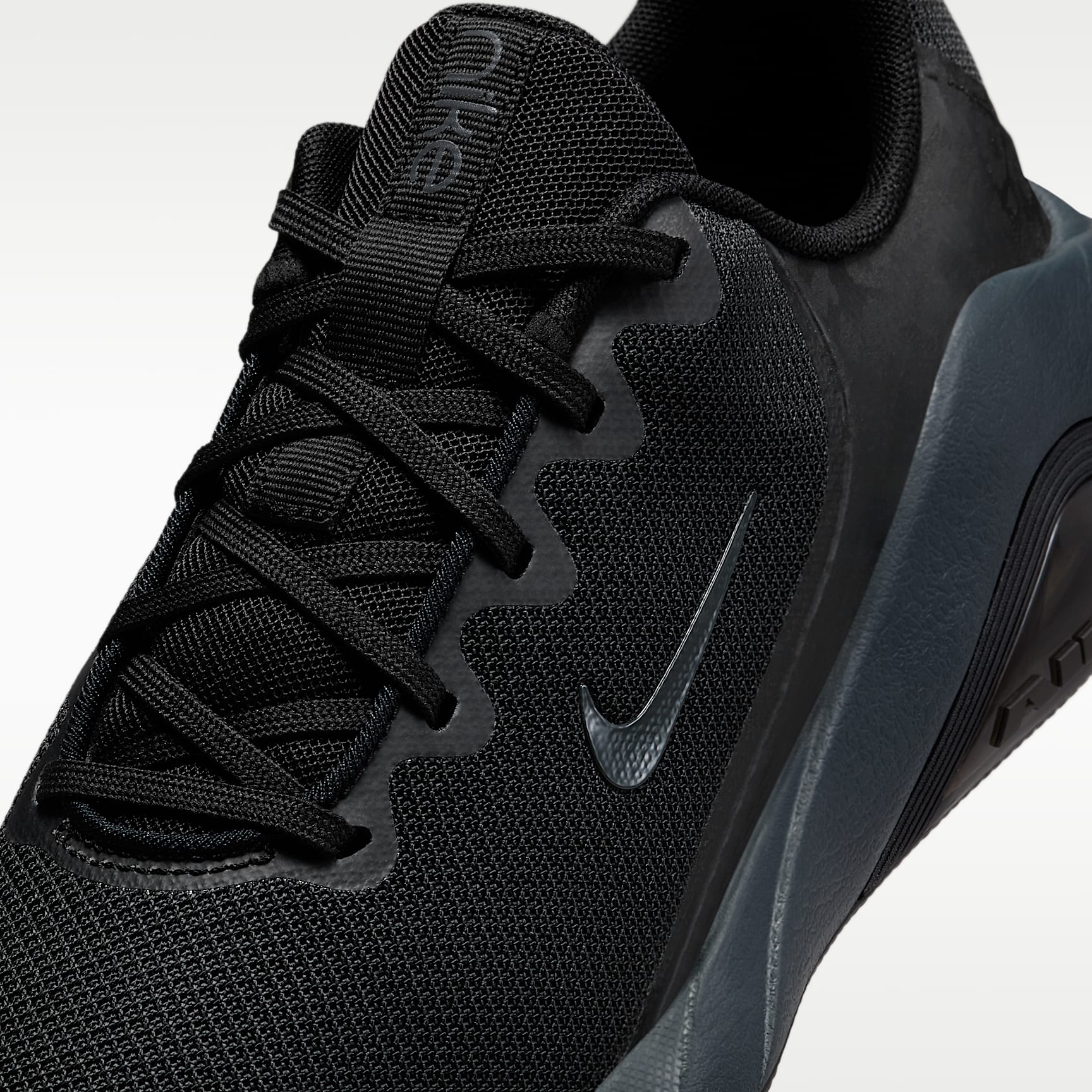 Nike Bella 7 Workout-Schuh (Damen) – Schwarz/Schwarz/Anthracite
