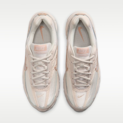 Nike Initiator Damenschuh – Phantom/Shimmer/Chalk