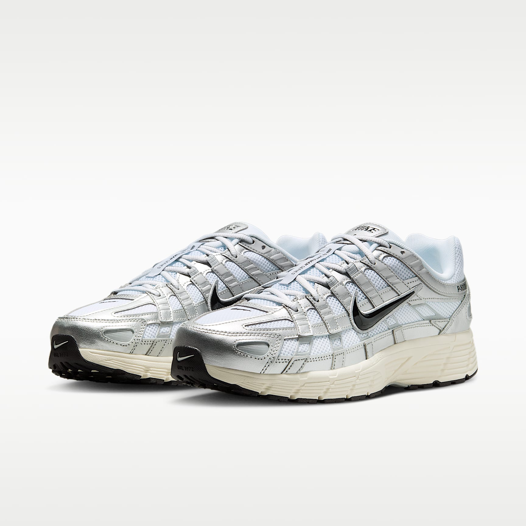 Nike P-6000 Schuh – Weiß/Metallic Silver/Flat Silver/Schwarz