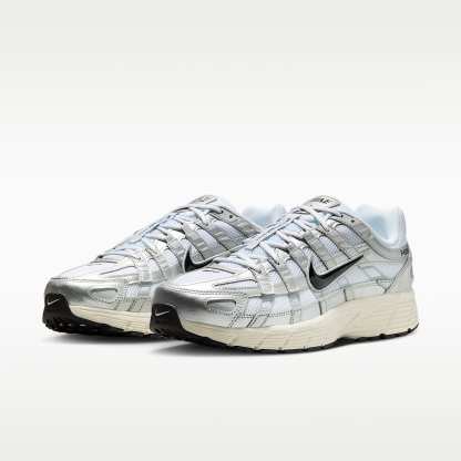Nike P-6000 Schuh – Weiß/Metallic Silver/Flat Silver/Schwarz