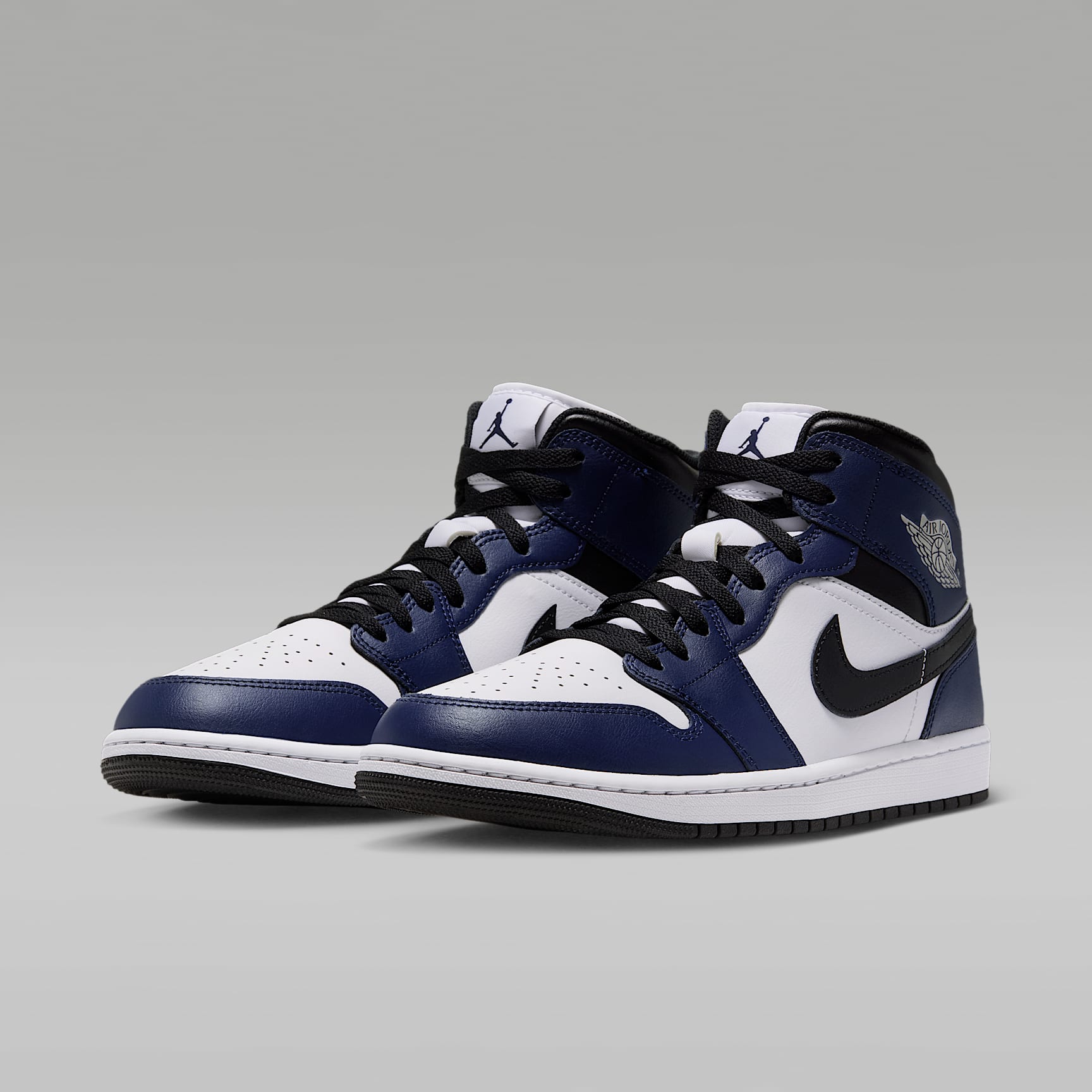 Air Jordan 1 Mid Herrenschuh – Weiß/College Navy/Weiß/Tech Grey
