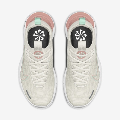 Nike Free RN By You personalisierbarer Straßenlaufschuh für Herren – Weiß/Platinum Tint/Weiß [3056644739]