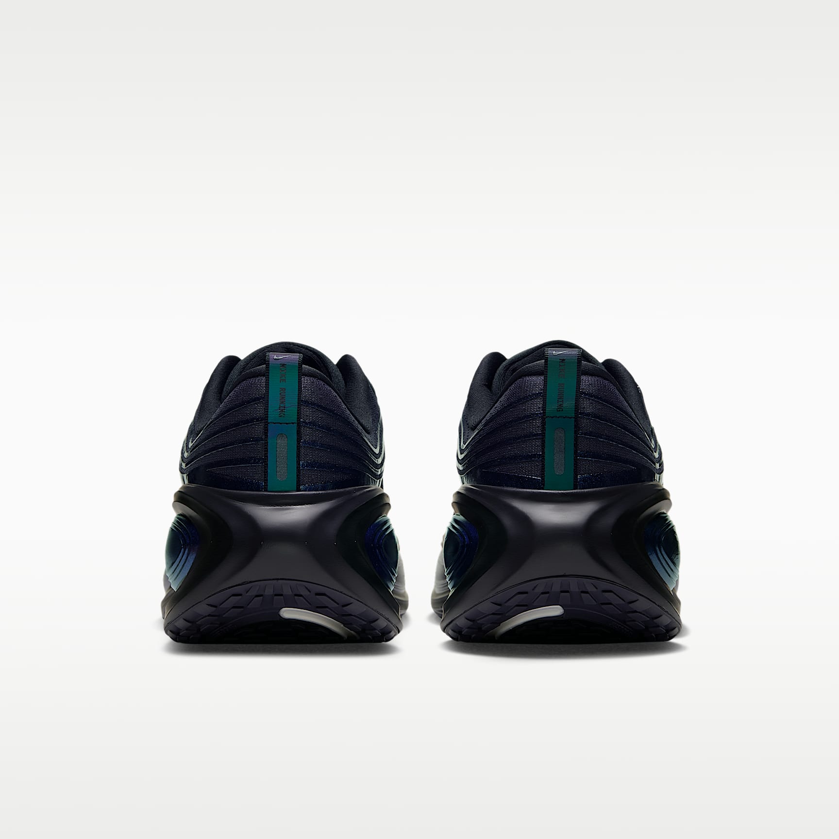 Nike Vomero Plus Straßenlaufschuh (Herren) – Gridiron/Schwarz/Team Black/Multi-Color