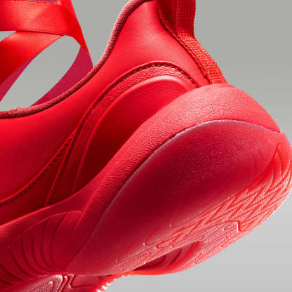 Jordan Pointe Schuh (Damen) – Chile Red/Deep Maroon/Pueblo Red