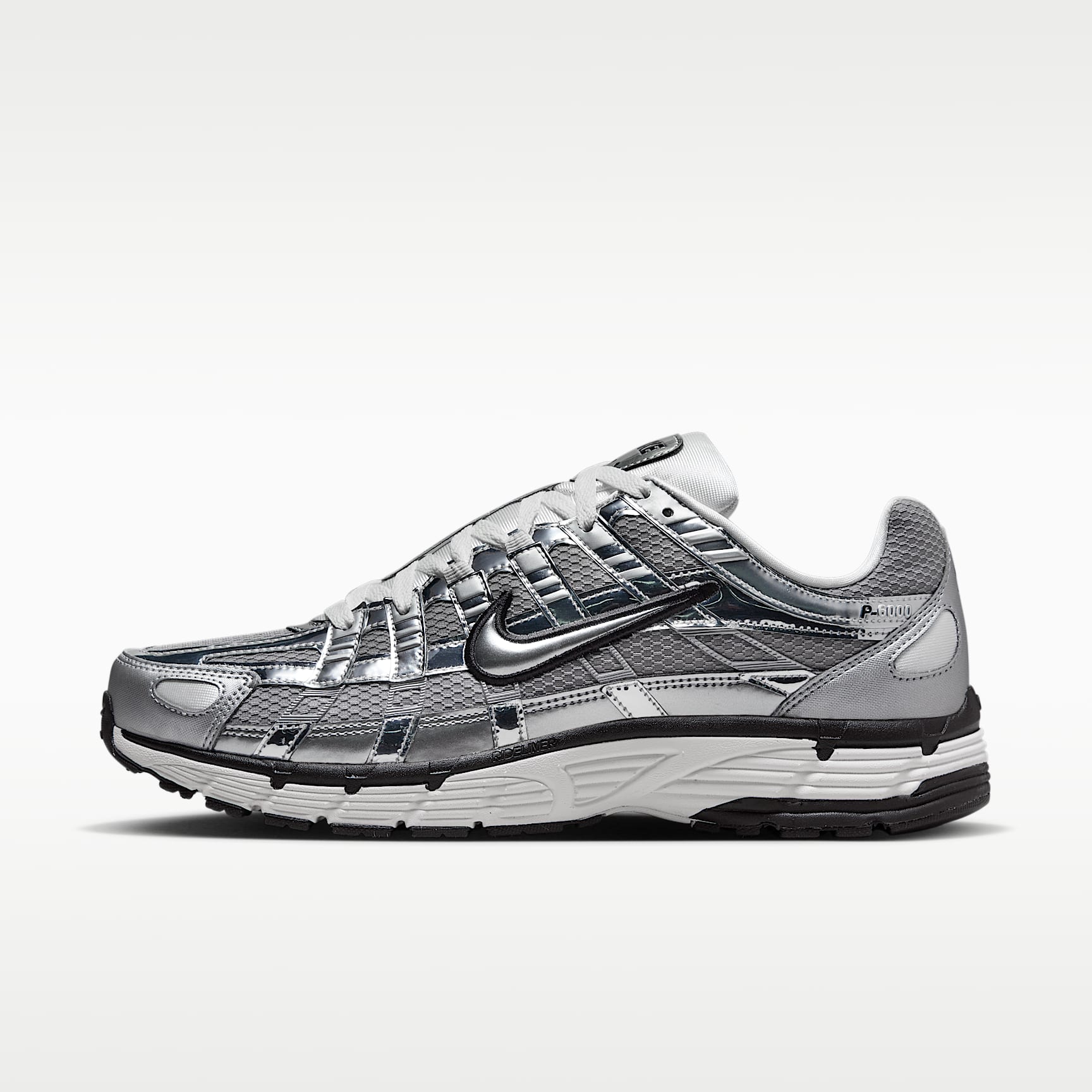 Nike P-6000 Schuh – Metallic Silver/Sail/Schwarz/Metallic Silver