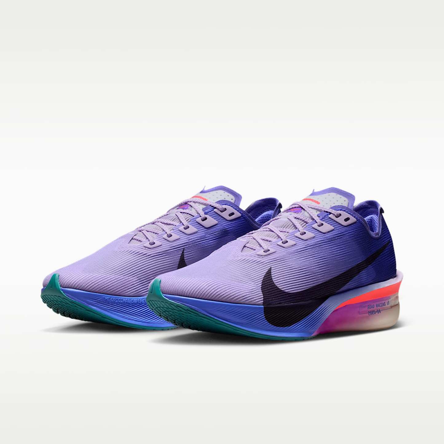 Nike Vaporfly 4 Straßenlaufschuh für Wettkämpfe (Damen) – Violet Mist/Persian Violet/Hot Lava/Purple Dynasty