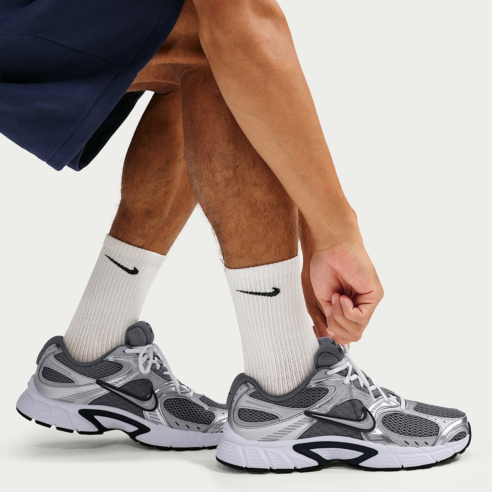 Nike V5 RNR Schuh (Herren) – Smoke Grey/Wolf Grey/Midnight Navy/Metallic Silver