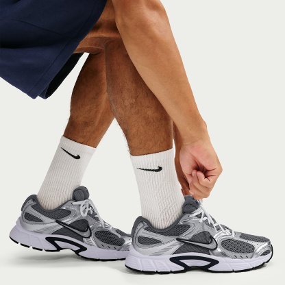 Nike V5 RNR Schuh (Herren) – Smoke Grey/Wolf Grey/Midnight Navy/Metallic Silver