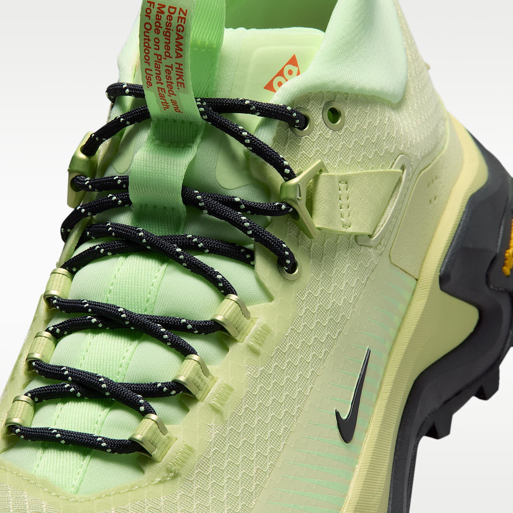 ACG Zegama Hike Wanderschuh (Damen) – Life Lime/Barely Volt/Smoke Grey/Dark Smoke Grey