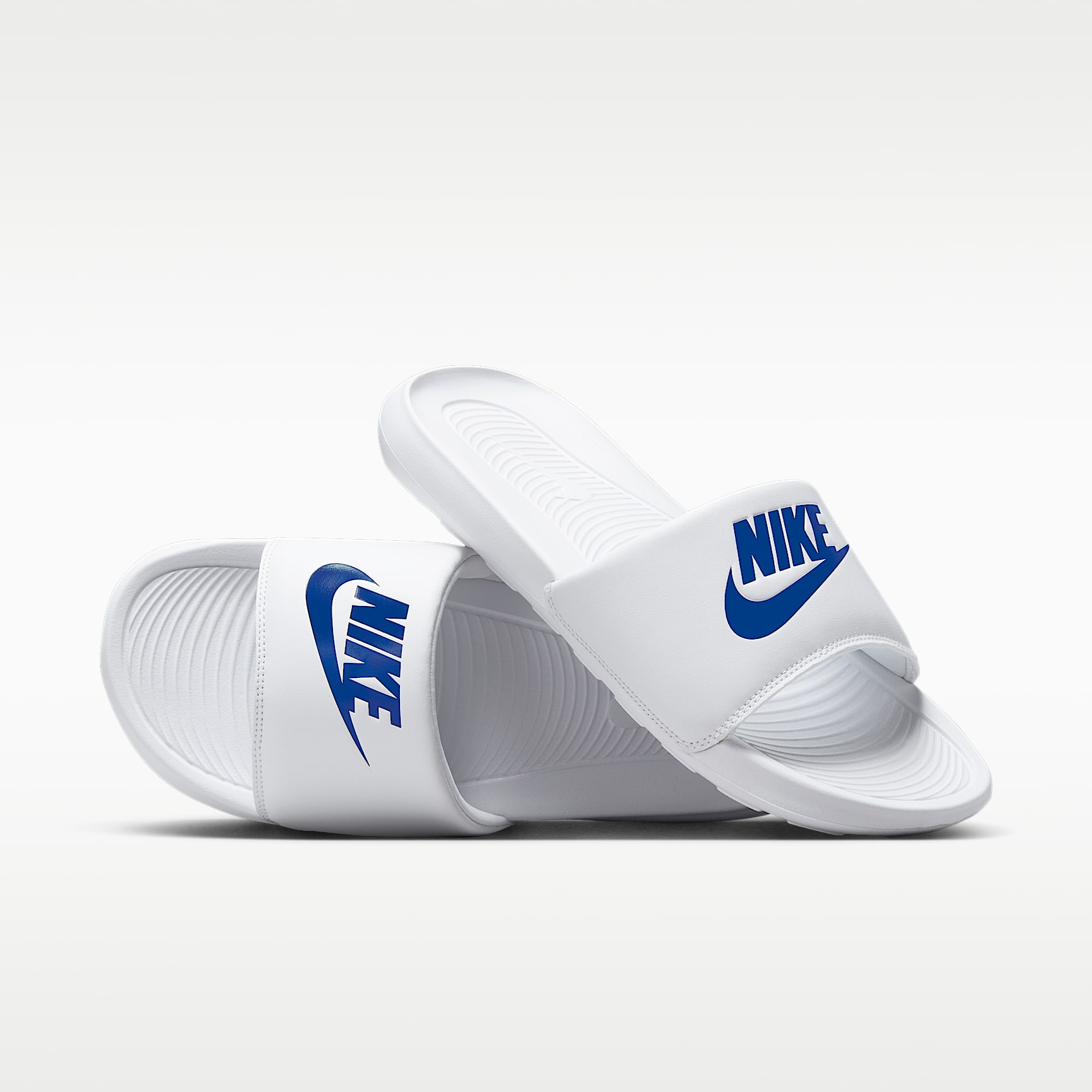Nike Victori One Slides (Herren) – Weiß/Weiß/Game Royal