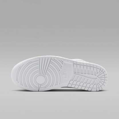 Air Jordan 1 Low SE Damenschuh – Weiß/Weiß/Metallic Silver/Weiß