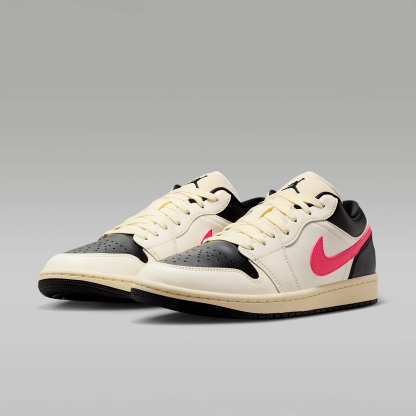 Air Jordan 1 Low Damenschuh – Pale Ivory/Schwarz/Muslin/Racer Pink