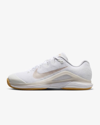 Nike Vapor 12 Tennisschuh für Hartplätze (Damen) – Weiß/Summit White/Linen/Light Orewood Brown