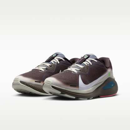 Nike Structure 26 Straßenlaufschuh (Herren) – Baroque Brown/Ironstone/Sea Glass/Weiß