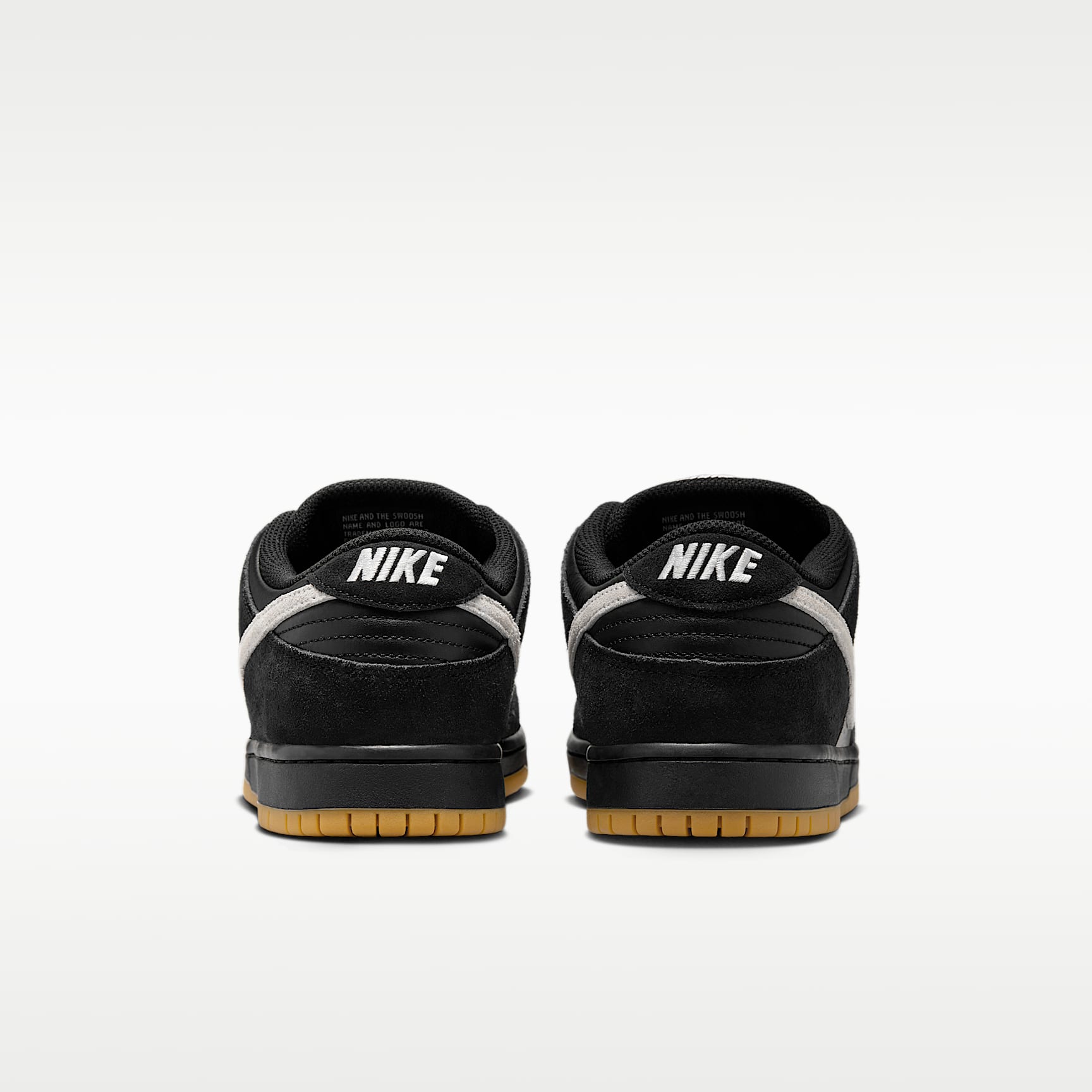 Nike SB Dunk Low Pro Skateboardschuh – Schwarz/Schwarz/Gum Light Brown/Weiß