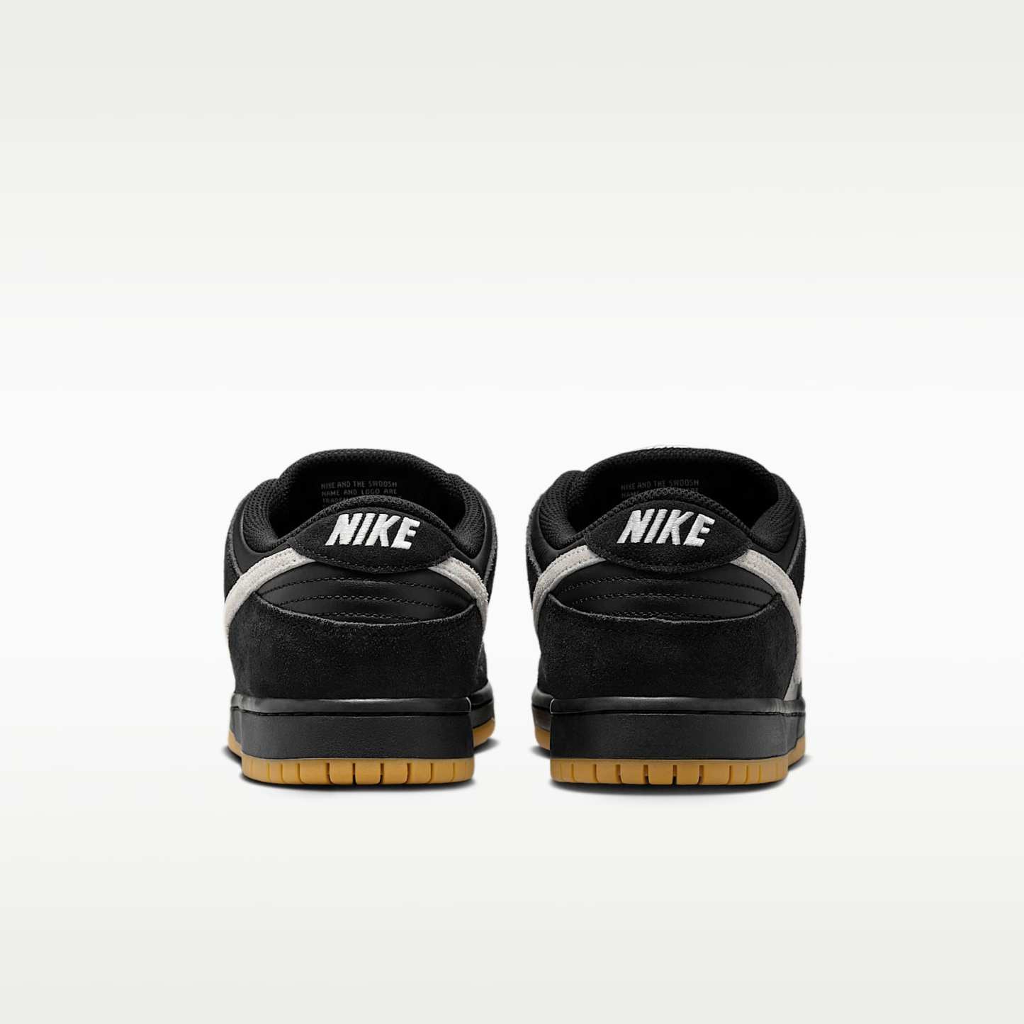 Nike SB Dunk Low Pro Skateboardschuh – Schwarz/Schwarz/Gum Light Brown/Weiß