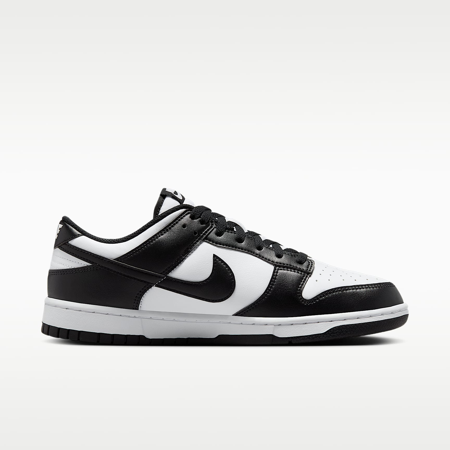 Nike Dunk Low Retro Herrenschuh – Weiß/Weiß/Schwarz