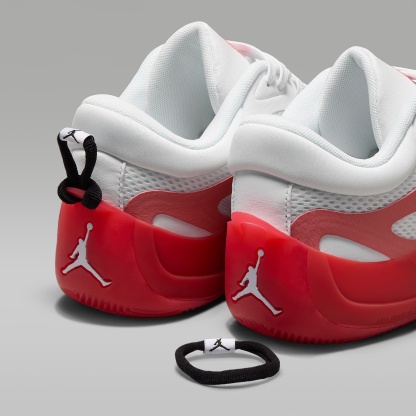 Jordan Heir Series 2 "Seafoam" Basketballschuh – Weiß/Desert Berry/Track Red