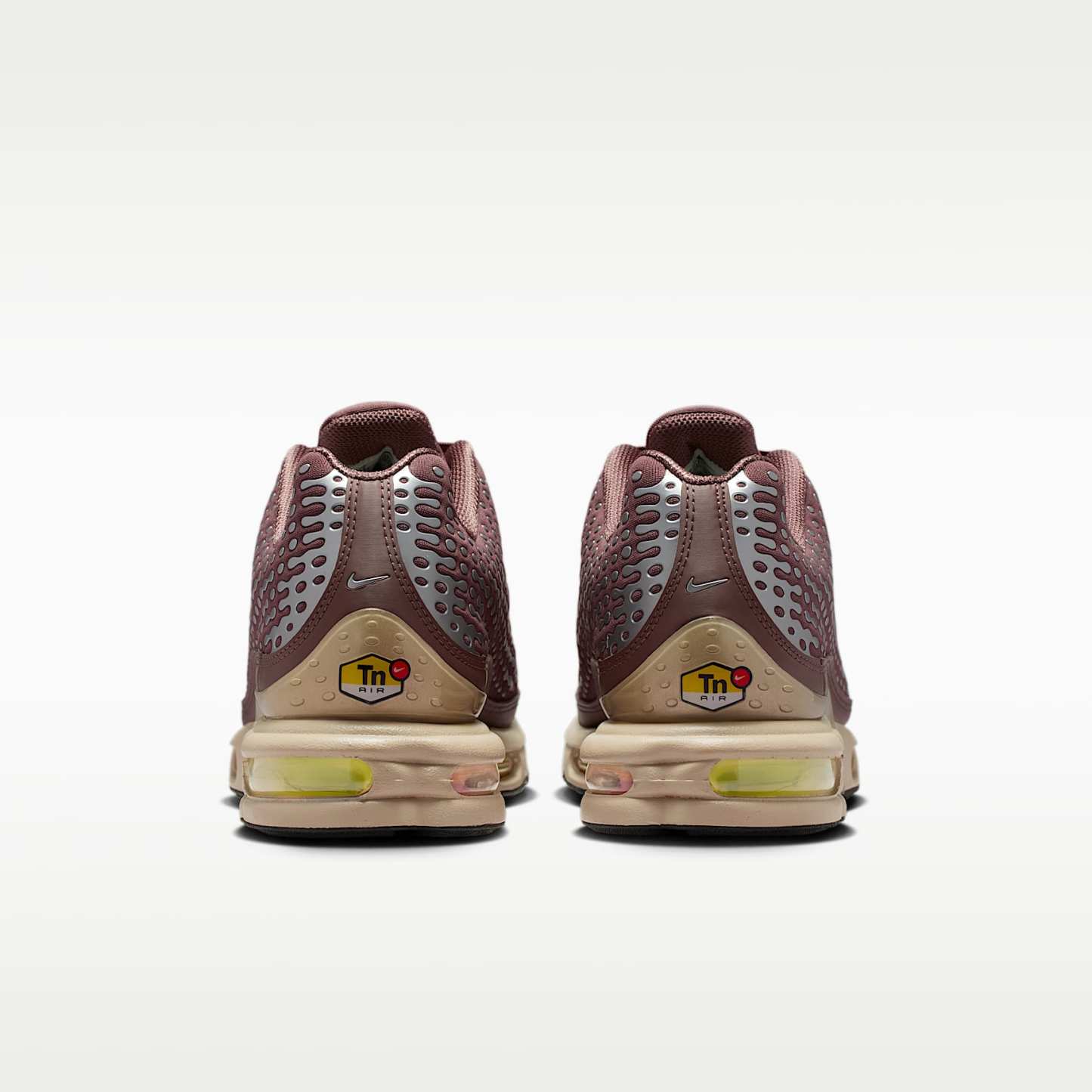 Nike Air Max Plus VII Schuh (Herren) – Plum Eclipse/Metallic Gold Grain/Schwarz/Barely Volt
