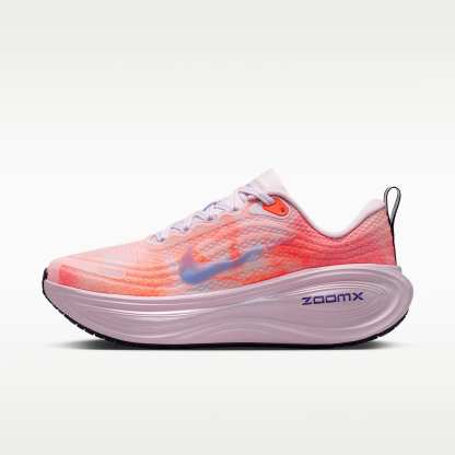 Nike Vomero Plus Straßenlaufschuh (Damen) – Bleached Lilac/Hyper Crimson/Sunset Haze/Royal Pulse