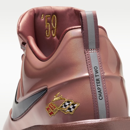 Book 2 x Chevy Basketballschuh – Metallic Red Bronze/Sail/Metallic Silver/Schwarz
