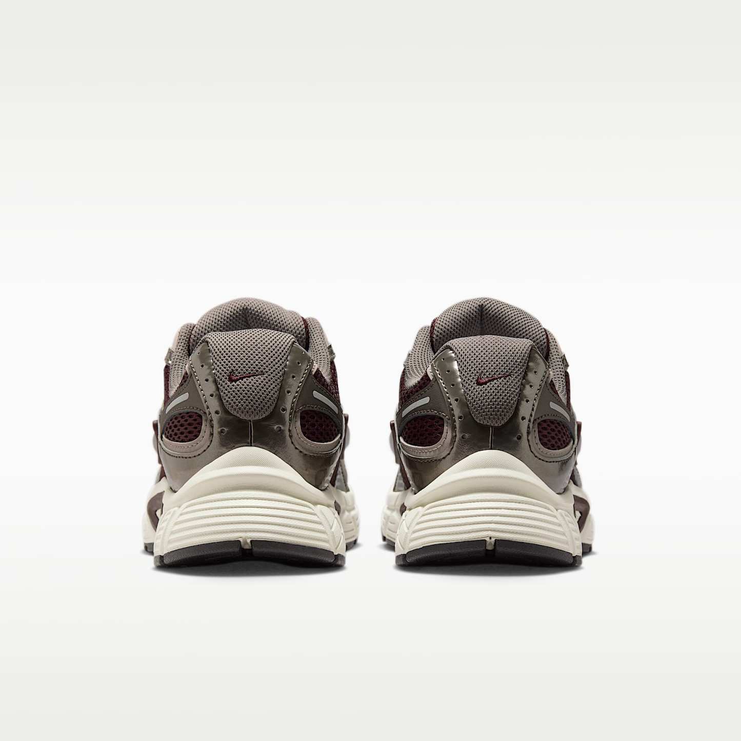 Nike V5 RNR Schuh mit reflektierenden Akzenten (Damen) – Burgundy Crush/College Grey/Light Orewood Brown/Schwarz